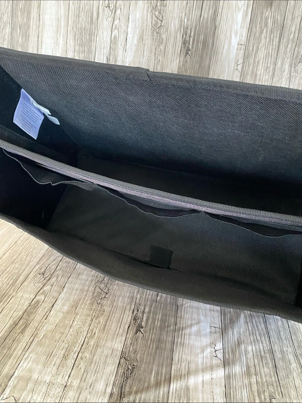 #3 THIRTY-ONE OFFICE DESK CHARGER ORGANIZER DIVIDER— CHARCOAL CROSSHATCH